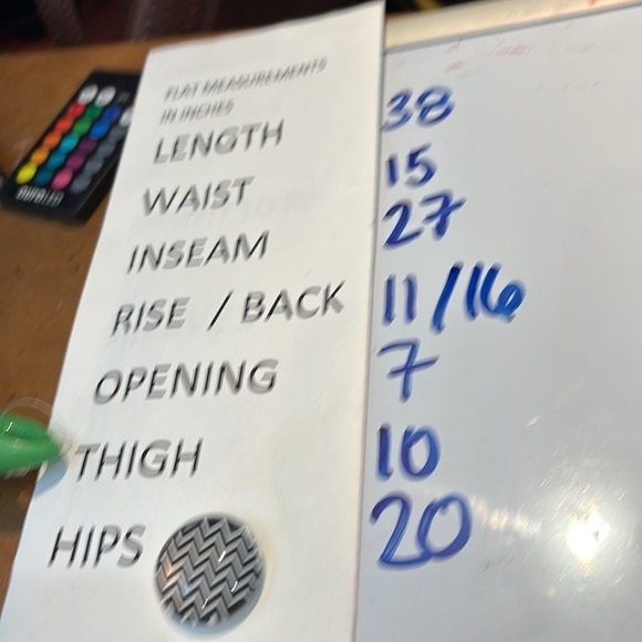 Gap high rise metallic vegan leather gold slim jeans size 28 - Picture 12 of 13